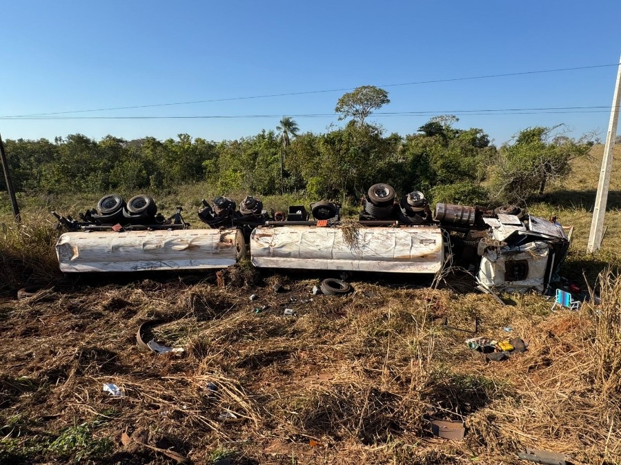 Motoristas saem ilesos de colisão entre carretas-tanque na MS-276 entre Batayporã e Anaurilândia
