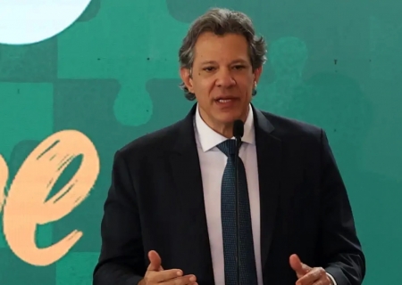 Haddad entrega hoje a Lula plano contra efeitos do tarifaço dos EUA