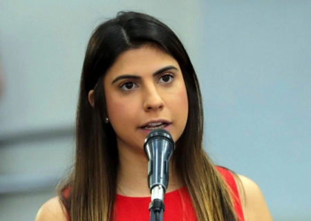 Deputada do MS acusada de agredir Nikolas Ferreira fica fora da lista de denunciados pela Câmara