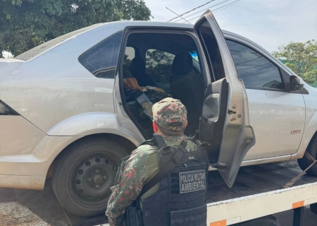 Jovem é presa com mais de 200 kg de drogas em veículo quebrado em Nova Andradina