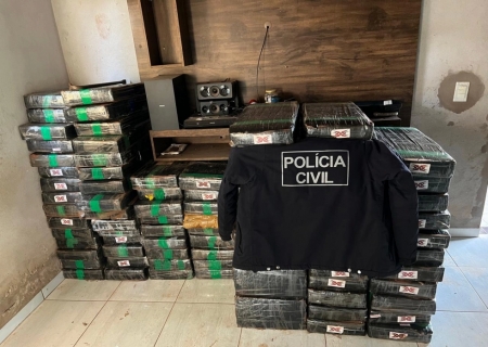 Polícia Civil estoura depósito de drogas e apreende quase duas toneladas de maconha em Mundo Novo