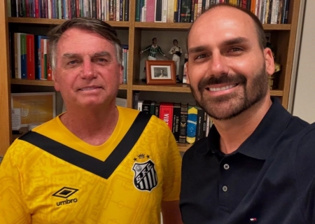 PF indicia Bolsonaro e Eduardo em inquérito sobre sanções dos EUA