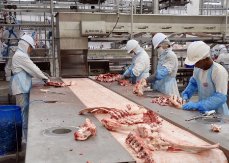Produção industrial de MS se manteve estável ou em crescimento na maioria das empresas em junho