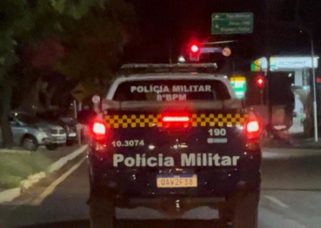 Jovem tem carro apreendido após realizar 'cavalo de pau' na Avenida Moura Andrade