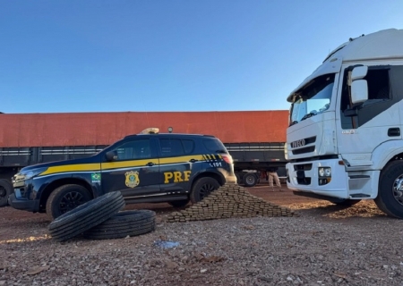 PRF apreende 231 kg de maconha com apoio de helicóptero em Dourados