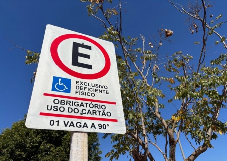 DMTT orienta sobre emissão de certificados para estacionamento especial