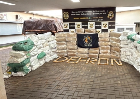 Defron apreende mais de 2,6 toneladas de maconha e prende dois homens em Ponta Porã