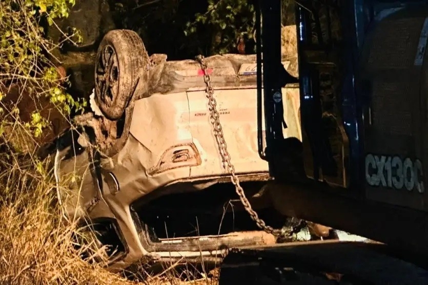 Carro de homens que saíram de SP para cobrar dívida no PR é achado dentro de bunker