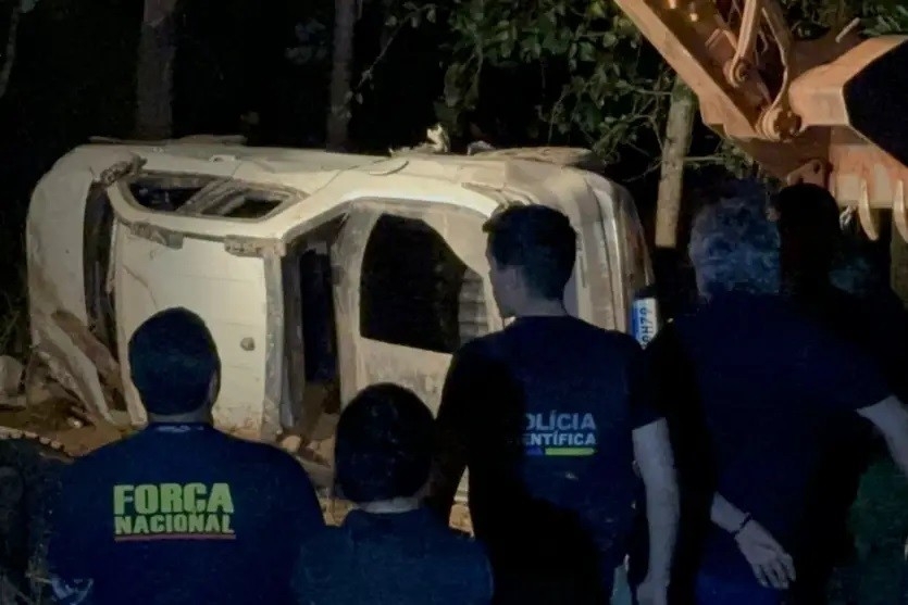 Carro de homens que saíram de SP para cobrar dívida no PR é achado dentro de bunker