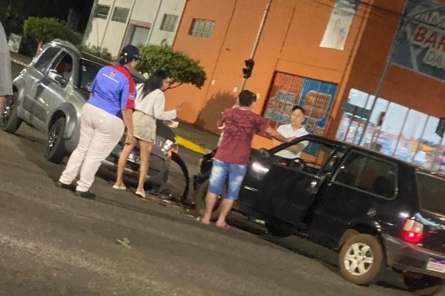 Após colisão, motoristas são presos por embriaguez em Nova Andradina