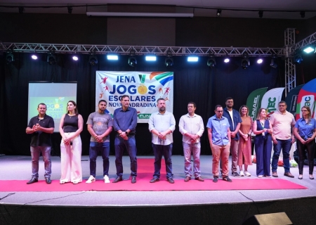 Alunas da Escola Luís Cláudio Josué conquistam tricampeonato no JENA