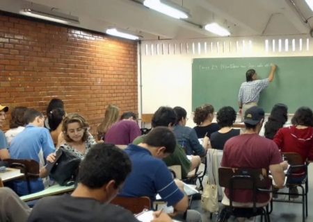 Relatório da OCDE mostra desigualdades no ensino superior no Brasil