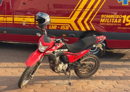 Motociclista fica ferido após colisão em cruzamento no centro de Nova Andradina