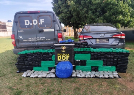 Casal é preso pelo DOF com mais de 450 kg de maconha e skunk em Iguatemi