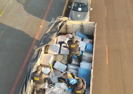 Carreta carregada com cobre escondia 3 toneladas de drogas em Bataguassu