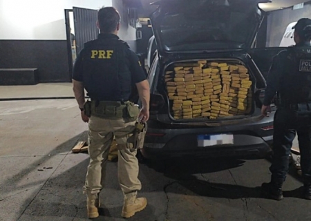 Veículo furtado em São Paulo é apreendido com 1,3 tonelada de maconha em Jardim