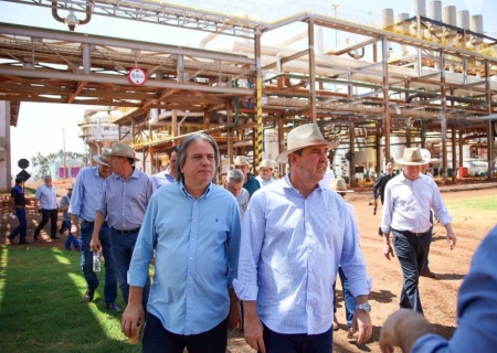 Ao lado do governador, Caravina acompanha entregas e investimentos em Cassilândia e Paranaíba