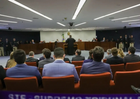 STF retoma nesta terça julgamento de Bolsonaro e mais sete réus