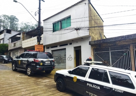Polícia fecha fábrica clandestina que vendia bebidas adulteradas com metanol em São Bernardo do Campo