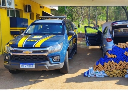 Veículo clonado é apreendido pela PRF com mais de 300 kg de maconha em Três Lagoas
