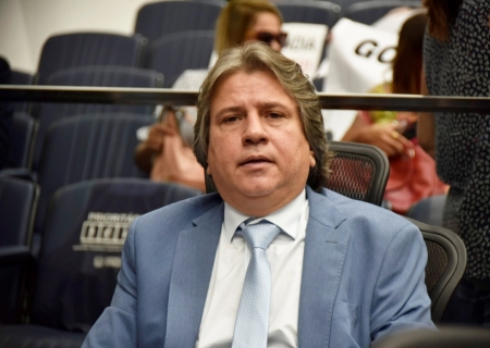 Em nova pesquisa, Caravina se mantém entre os três deputados mais bem avaliados de Mato Grosso do Sul