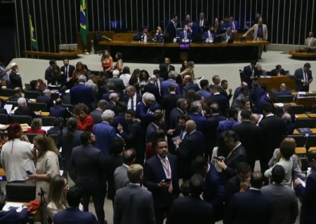 Câmara aprova isenção do IR para quem ganha até R$ 5 mil