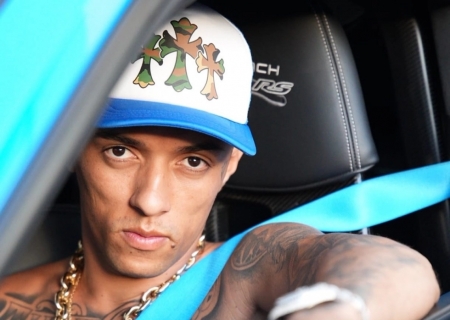 Operação apreendeu McLaren de R$ 5 milhões, joias e dólares