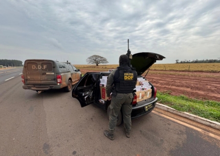 DOF intercepta veículo com cigarros contrabandeados em Itaquiraí