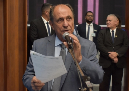 Zé Teixeira apresenta indicações para reforçar saúde e perícia em Ivinhema