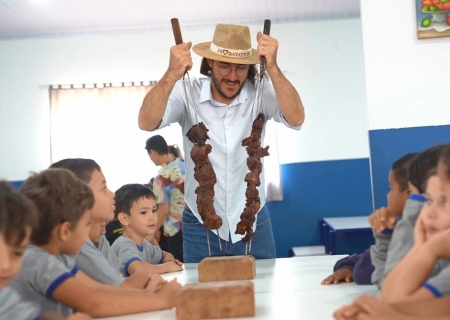 Churrasco, presente e premiações marcam encerramento da Semana da Criança em Batayporã