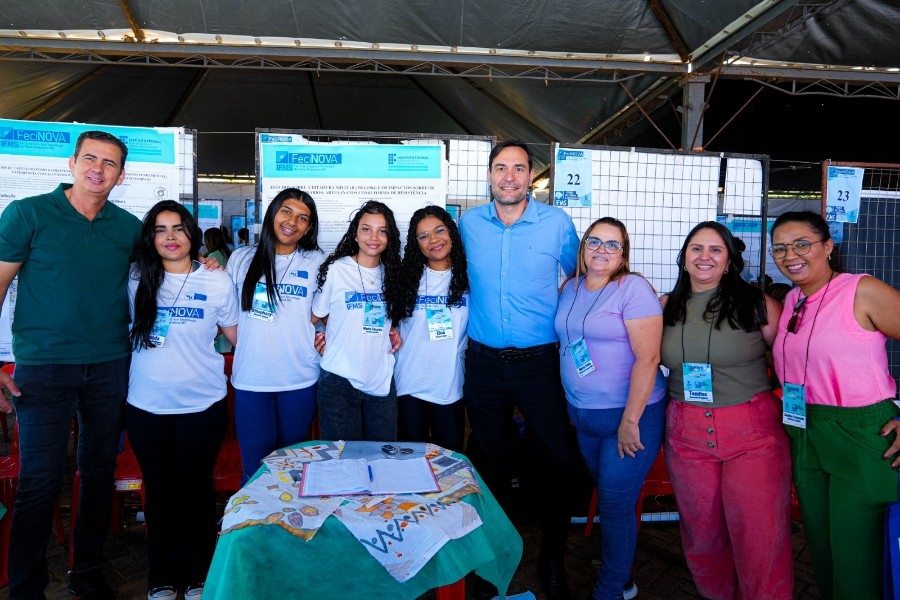 Estudantes da rede municipal se destacam na Fecinova 2025 com projetos científicos inovadores