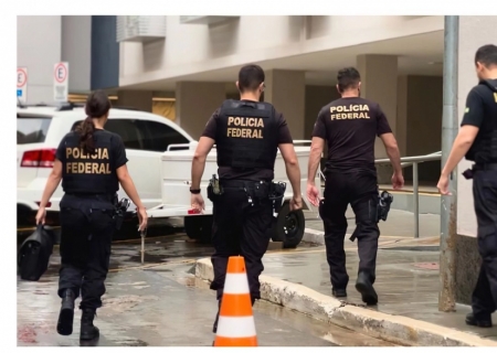 Ex-ministro José Carlos Oliveira e parlamentares são investigados por suposta cobrança ilegal de aposentados