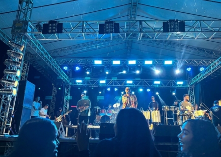 Sempre Tem coloca público para dançar e encerra 62º aniversário de Batayporã