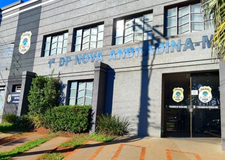 Homem danifica carro de funcionária de escola no Centro Educacional em Nova Andradina