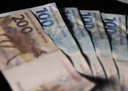 Inflação de outubro surpreende e mercado reduz previsão do IPCA para 2025