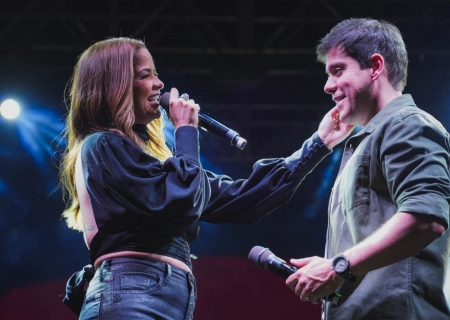 Nova Casa Verde celebra 25 anos com grande show de Maria Cecília e Rodolfo e reúne cerca de 3 mil pessoas