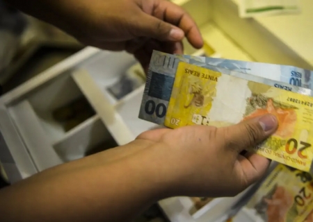 Economia brasileira tem leve alta de 0,1% no terceiro trimestre, aponta FGV