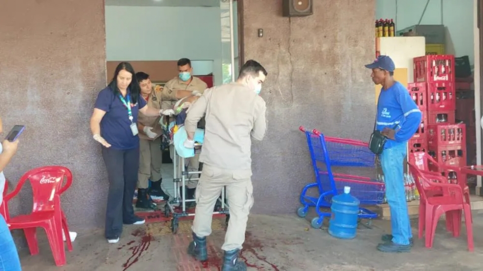 Briga por refrigerante termina em morte de trabalhador e deixa filho ferido em Bataguassu