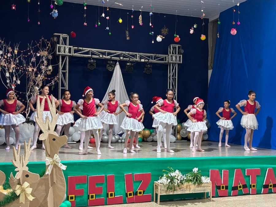 Dança, teatro e emoção marcam noite de apresentações do SCFV Crianças e Adolescentes