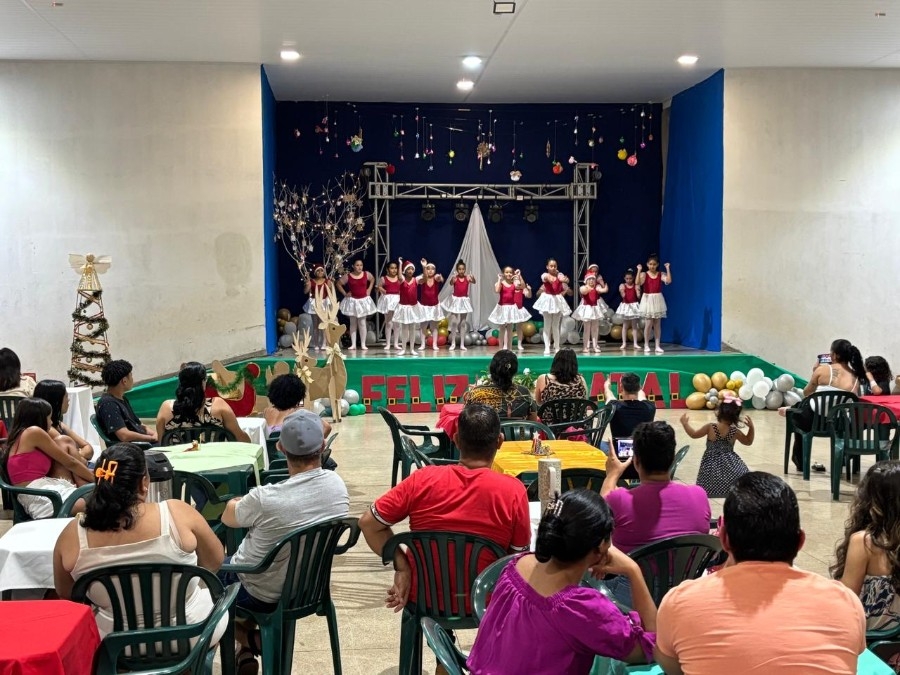 Dança, teatro e emoção marcam noite de apresentações do SCFV Crianças e Adolescentes