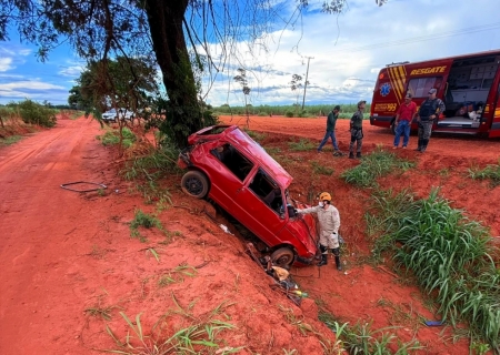 Capotamento na MS-134 deixa dois feridos em Batayporã