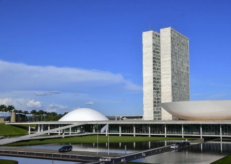 Antes de votação do Orçamento, governo mira redução de incentivos fiscais