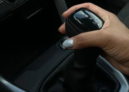 Prova prática para obter CNH poderá ser feita em carro automático; entenda