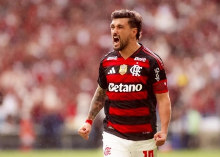 Arrascaeta é escolhido como craque do Prêmio Brasileirão 2025