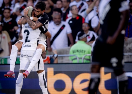 Corinthians vence o Vasco no Maracanã e conquista a Copa do Brasil após 16 anos