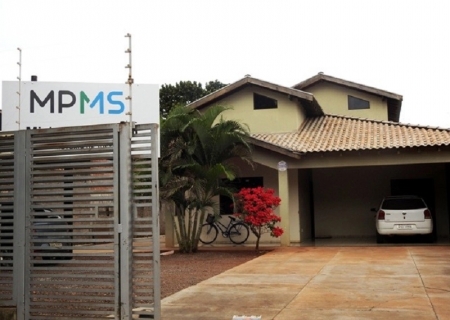 MPE promove entrega de presentes da campanha “Compartilhe o Natal” em Batayporã