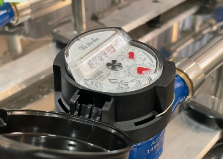 Sanesul flagra furto de água em residência de Nova Andradina