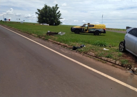 Colisão entre Hilux e Corolla deixa passageiro ferido na MS-141, em Ivinhema