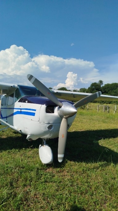 Avião com cocaína faz pouso forçado em fazenda de Porto Murtinho após fuga aérea