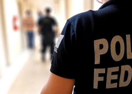 PF prende três pessoas em flagrante por fraude migratória em Ponta Porã